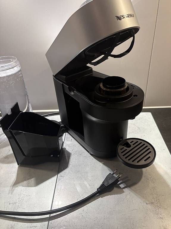 Nespresso Machines à café & Machines à expresso: Nespresso Vertuo Pop+ Deluxe – D'occasion à Hellikon par Miribiri97 4
