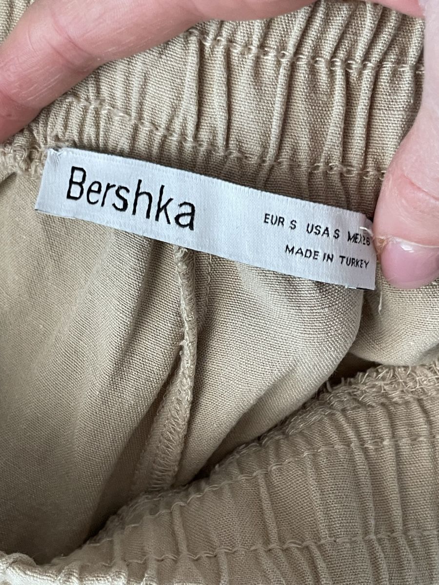 Bershka Pantaloni: Bershka beige Hose, Grösse S – Nuovo (secondo la descrizione) da Volketswil venduto da yar_c9dx 3