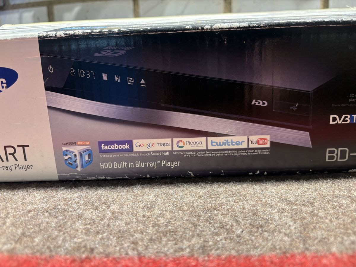 Samsung Multimediaplayer & Streamer: Samsung BD-E8900 Blu-ray Player 3D 1TB HDD neuwertig – Gebraucht aus Sisseln AG von art-dragoon 2