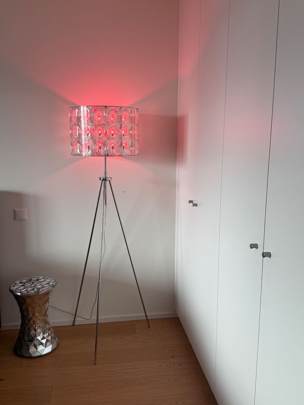 Pfister Lampade: Lampe Design Chromé Pfister Meuble Led-Color télécommandé – Nuovo (secondo la descrizione) da St-Aubin-Sauges venduto da Vente-Articles 5