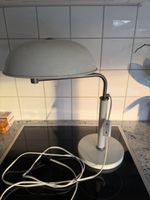 Schreibtischlampe weiss verstellbar Gebrauchsspuren