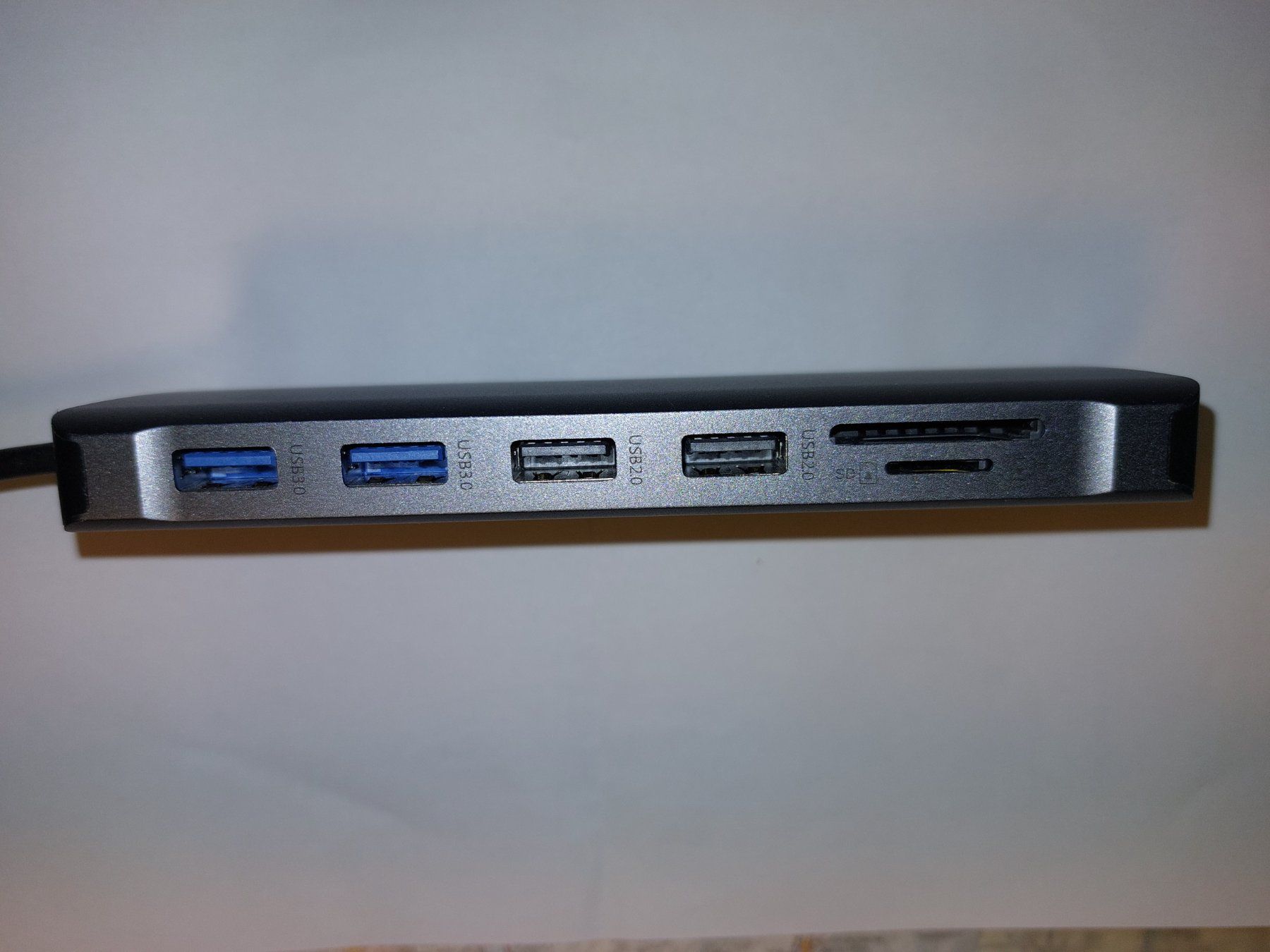 Docking station: USB C Hub mit HDMI und USB 3.0 Anschlüssen – Usato da Veltheim AG venduto da Ruedi61 1