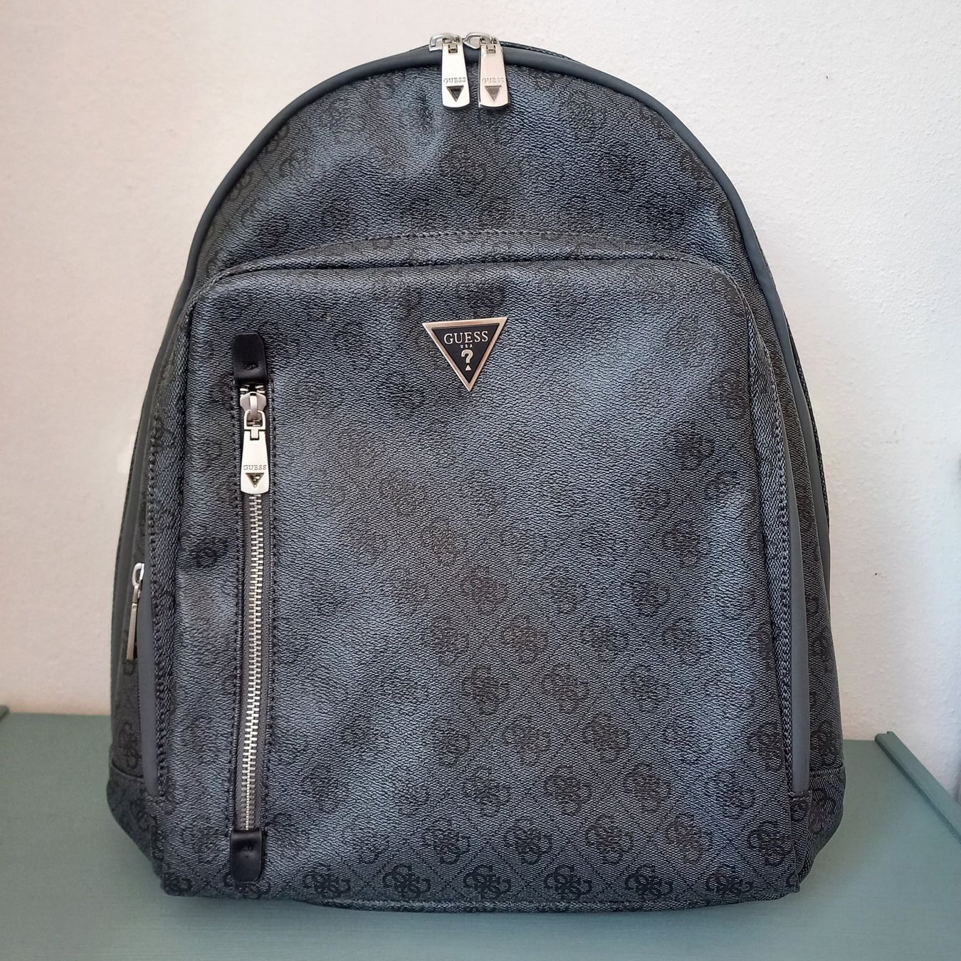 Guess Zaini: Zaino Guess – Nuovo (secondo la descrizione) da Lugano venduto da ioa_zp8h