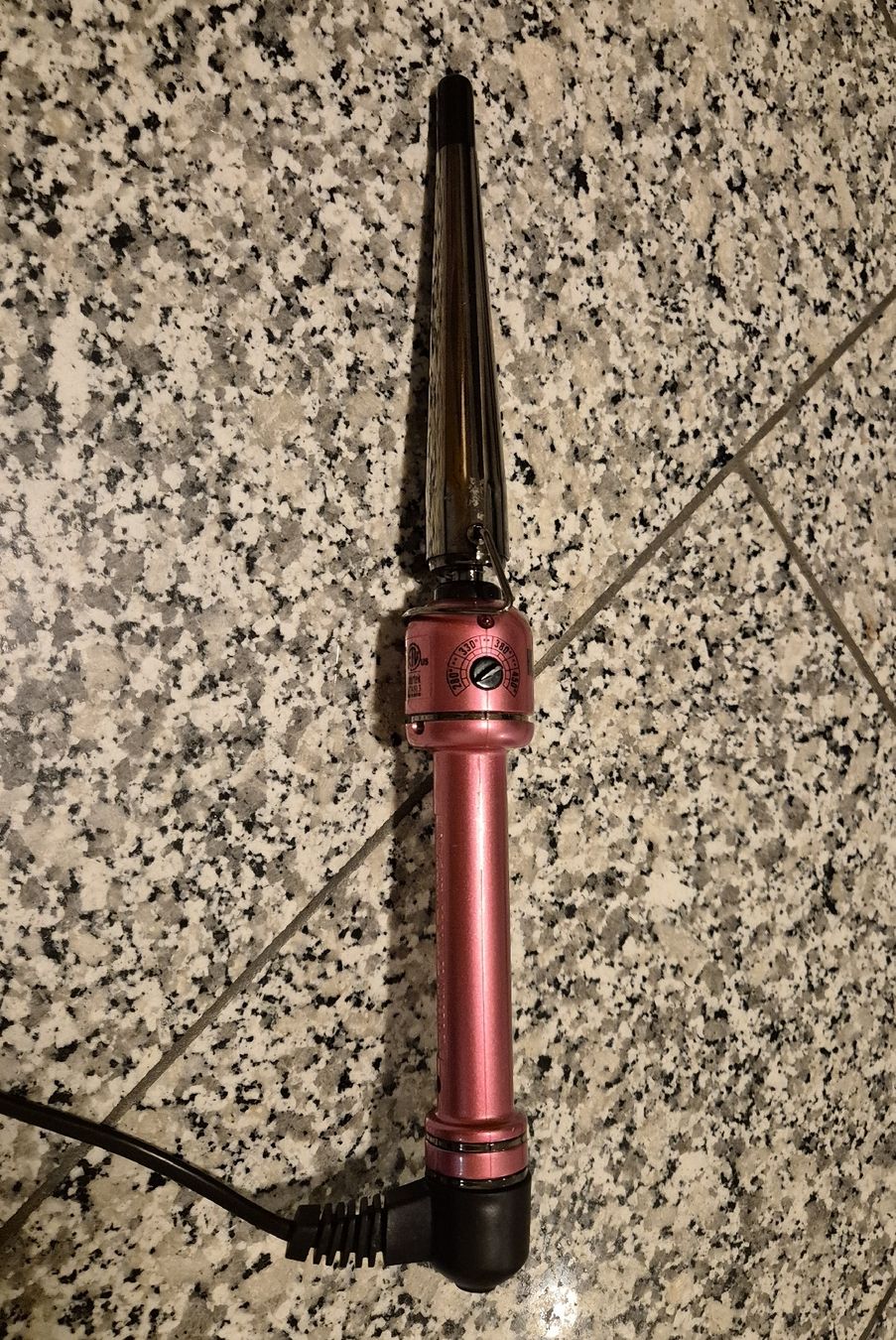 Piastre & Arricciacapelli: Hot Shot Tools Lockenstab – Usato da Lumbrein venduto da gianandris 1