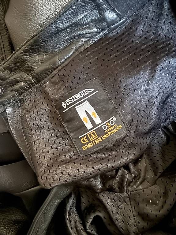 Pantaloni: Lederhose Motorrad RICHA – Usato da zürich venduto da mima80 2