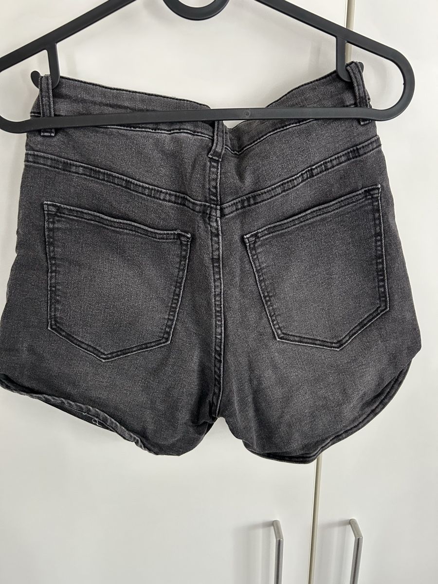 Jeans: Jeansshorts – Gebraucht aus Merenschwand von ___niggi___ 1