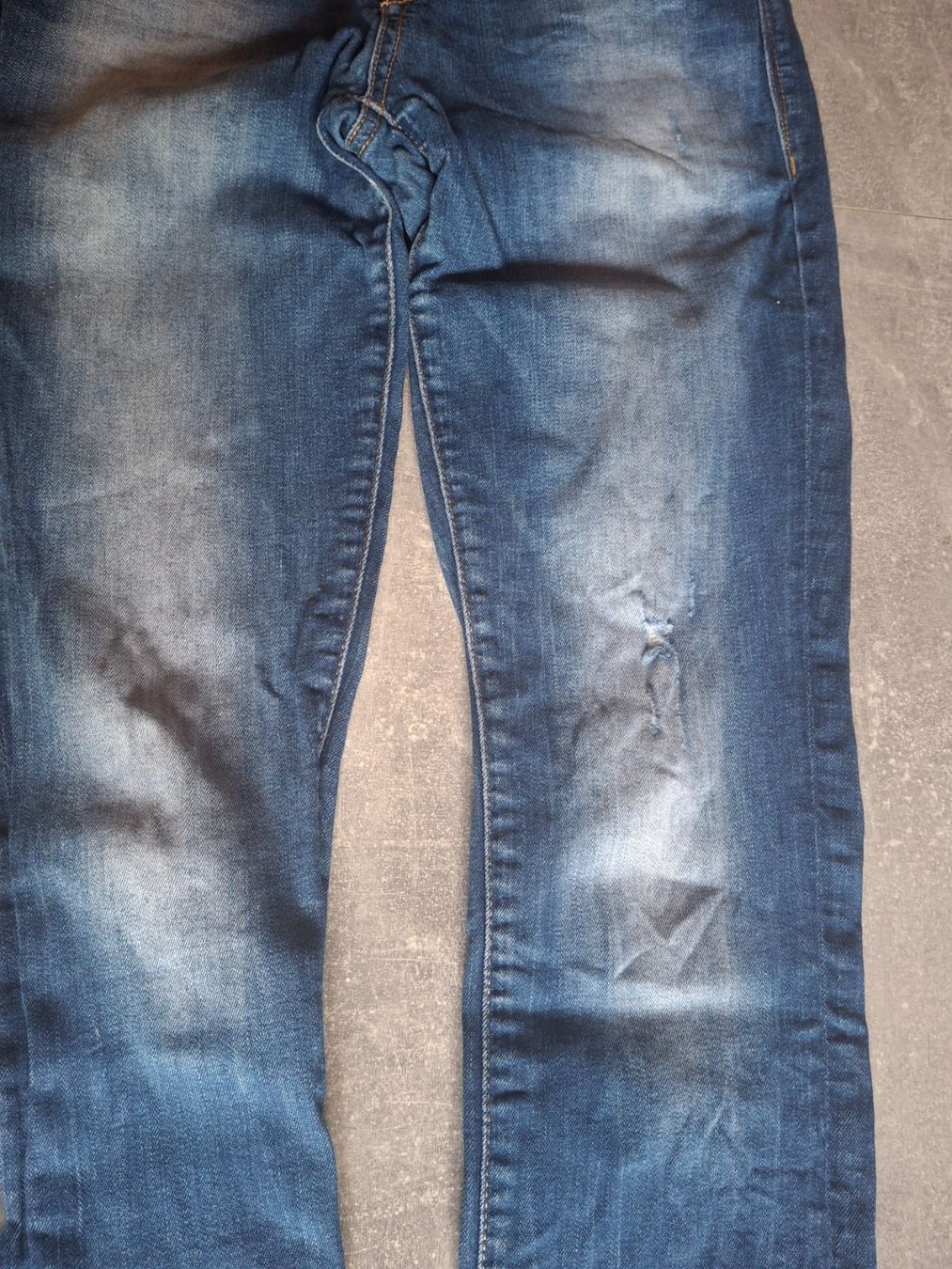 Esprit Jeans: Pantalon jeans bleu taille W26 marque Esprit 99% coton – Gebraucht aus Villiers von san_jn5w 1