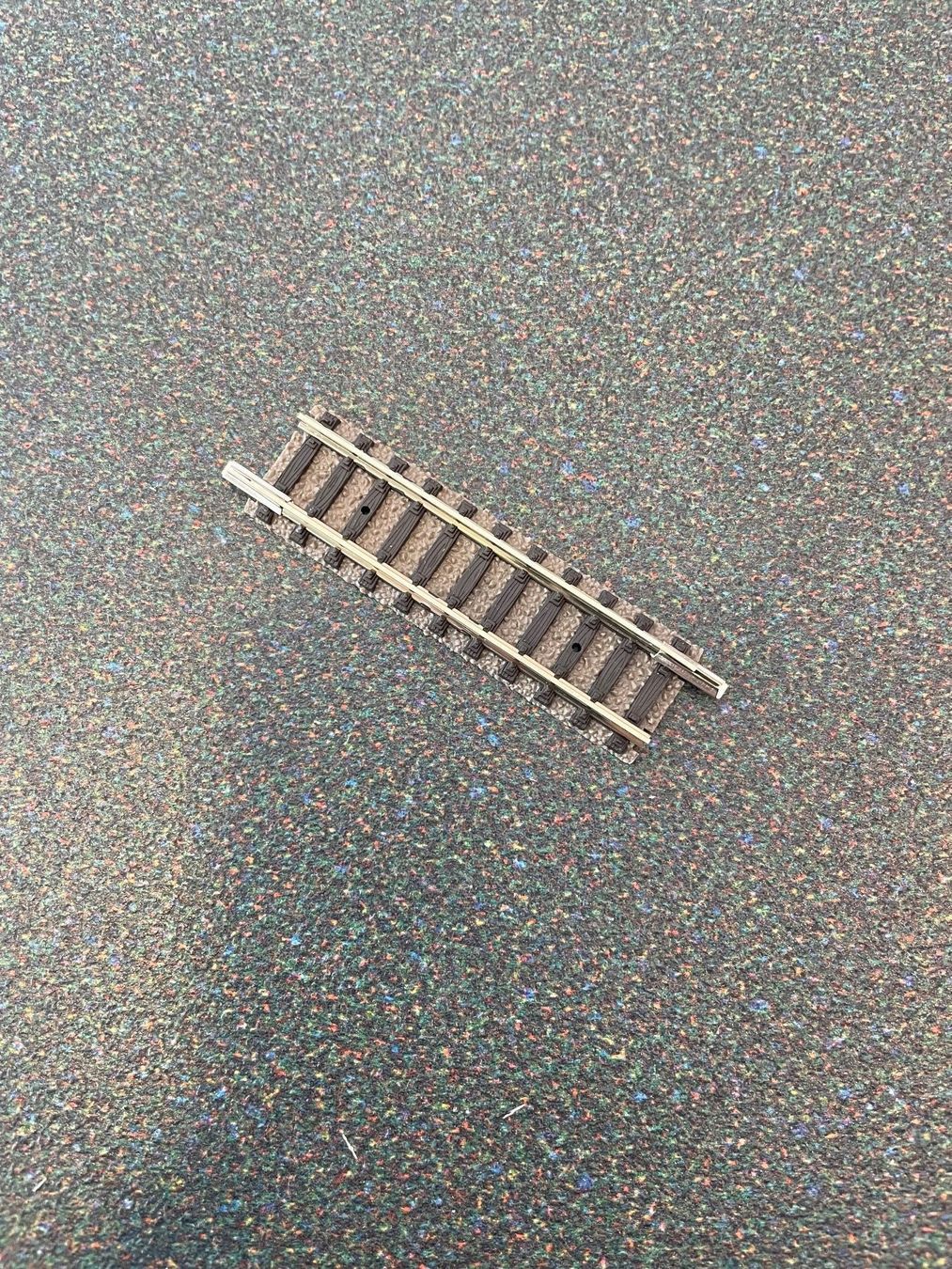Fleischmann Modellini di ferrovie: 1x Fleischmann 9103 Gerade Straight track 55.5 mm – Nuovo (secondo la descrizione) da Chiasso venduto da Carrara-Modellismo