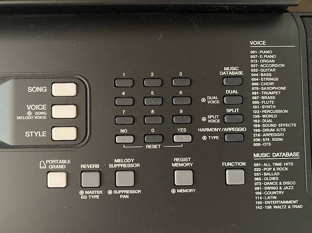 Musikinstrumente: Clavier synthé Yamaha – Neu und originalverpackt aus Lausanne von Mikael_Druid 2