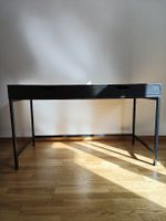 Schreibtisch, schwarz, mit zwei Schubladen, Kabelverstauung