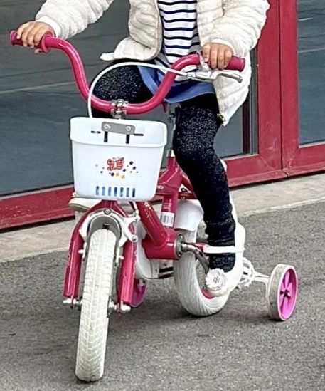 VOLARE Vélo pour enfants Hot Wheels 16 pouces VOLARE Vélo pour enfants Hot Wheels 16 pouces