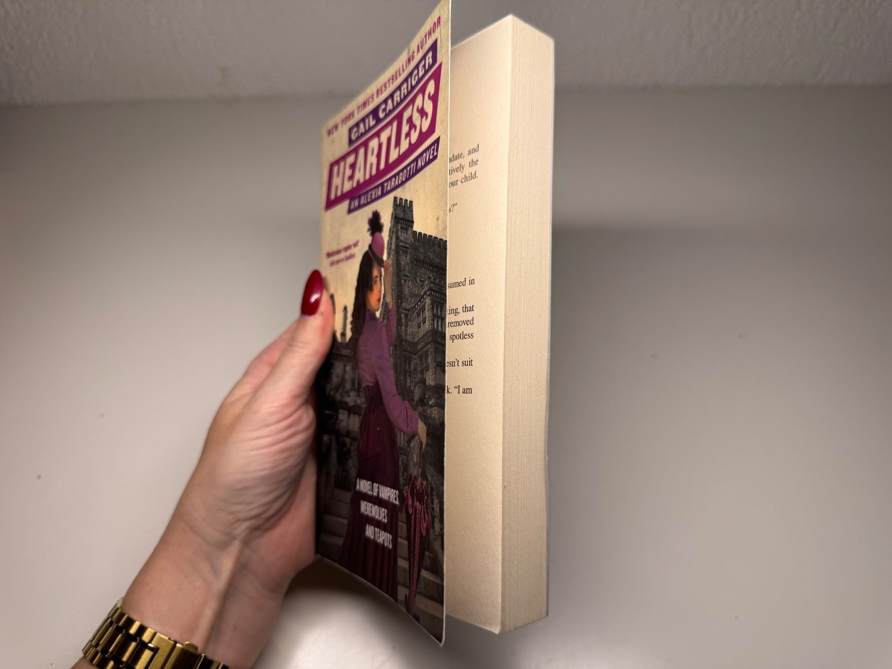 Libri: NOVEL: Gail Carriger, Heartless – Usato da Grosswangen venduto da English_books 1
