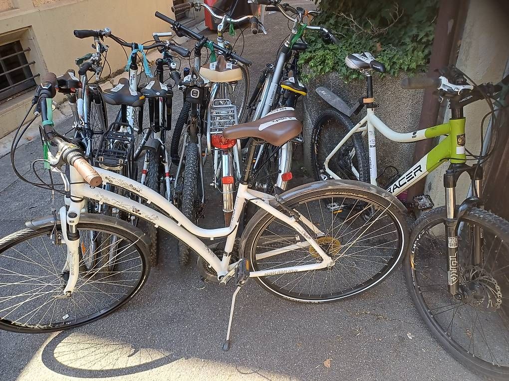 Velos: Vélos pas chers – Gebraucht aus Lausanne von yffiniac 2
