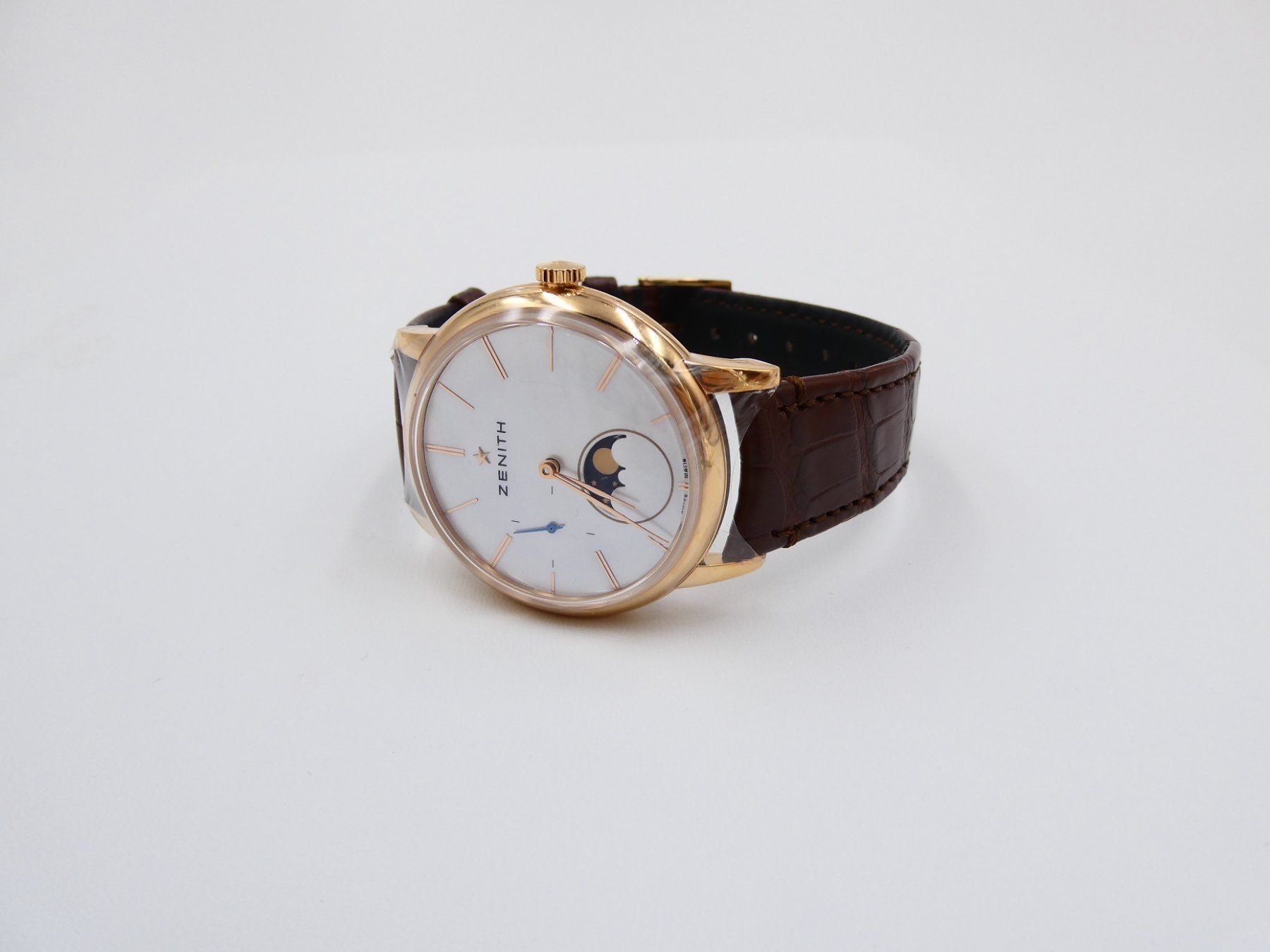 Zenith Orologi: Zenith Elite Ultra Thin Moonphase 18k Gold – Nuovo e nell'imballaggio originale da Thalwil venduto da LeCh1ffre 2