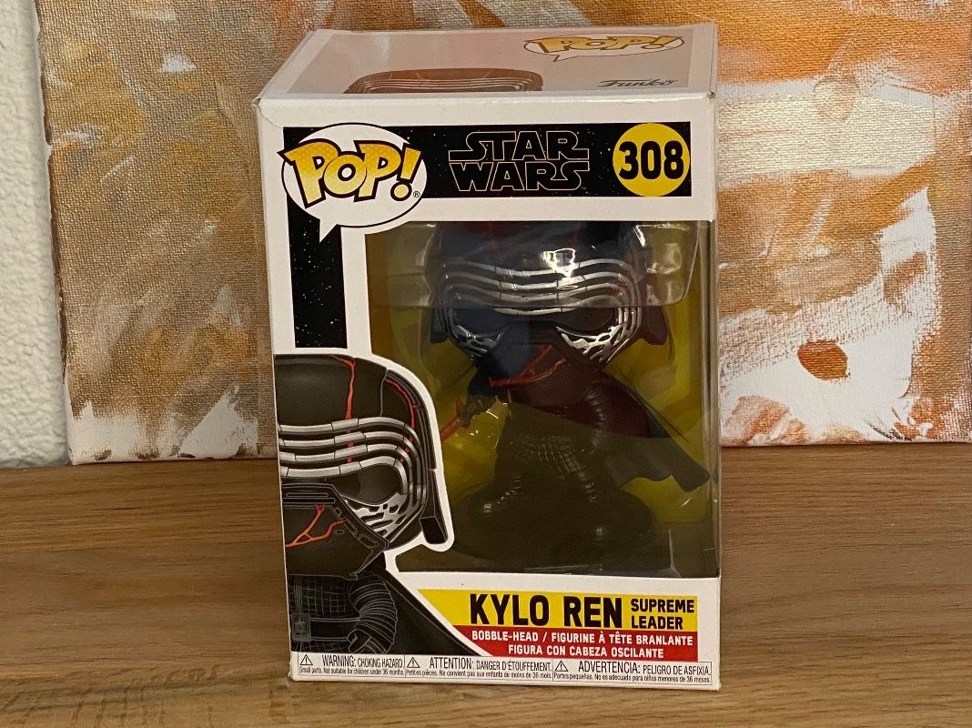 Funko Statuette: Funko Pop - Kylo Ren - #308 - Star Wars – Nuovo e nell'imballaggio originale da Oensingen venduto da CSCollectors