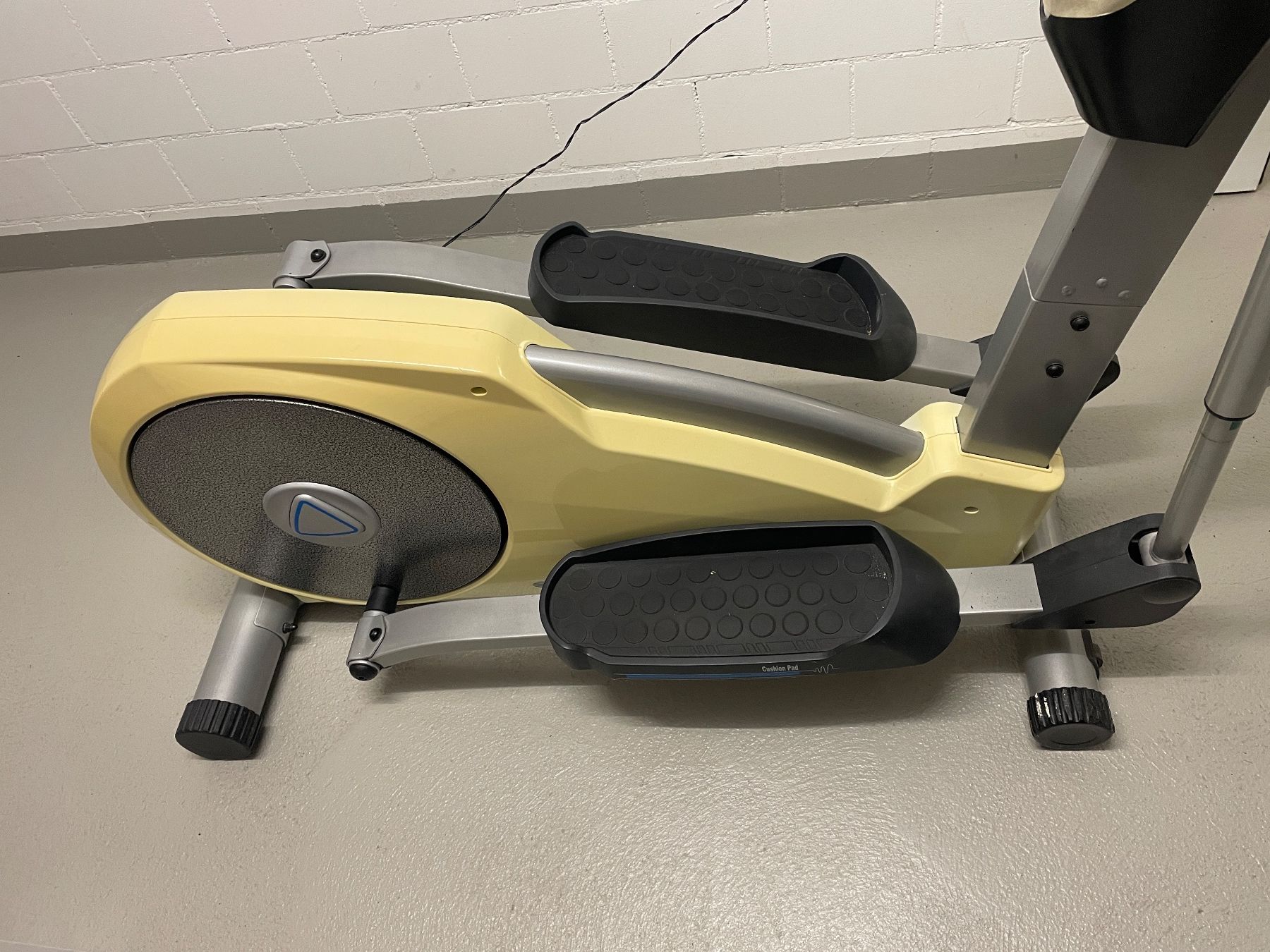 CardioStrong Hometrainer: CardioStrong EX40 Crosstrainer – Usato da Grüningen venduto da cor_wm7j 6