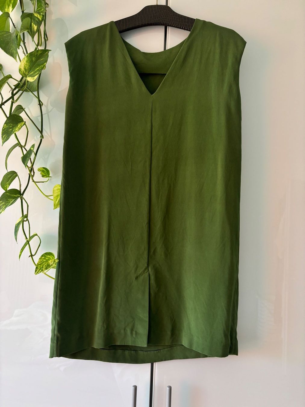 Vestiti: LIEBIG grünes Seidenkleid Gr. 42 – Usato da Zürich venduto da missmodernage 3