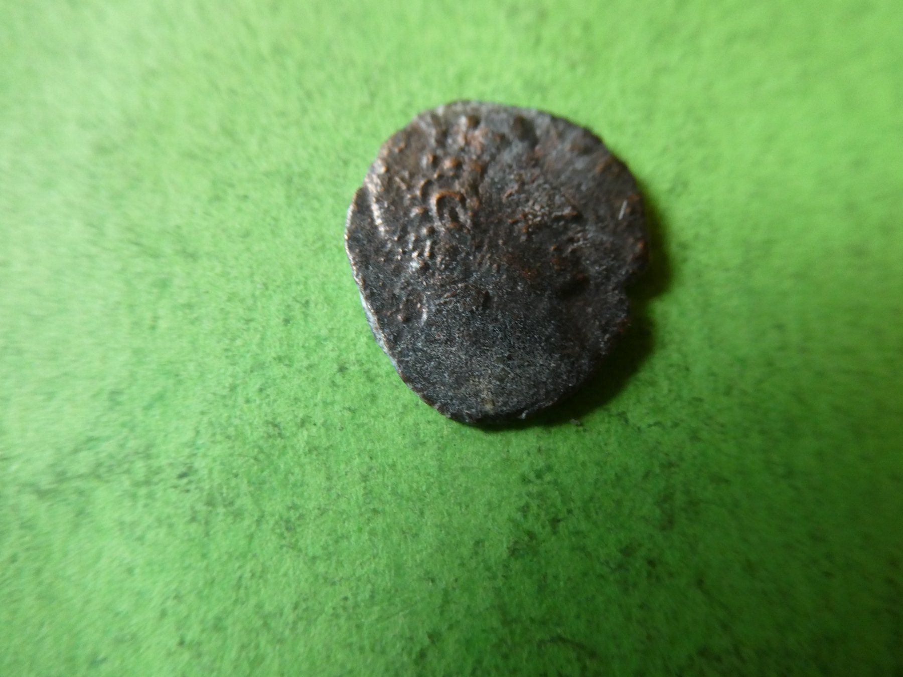 Tutti le monete: uralte   Bronzemünze  15 mm  1.15  g – Usato da Hinterforst venduto da Rohusri