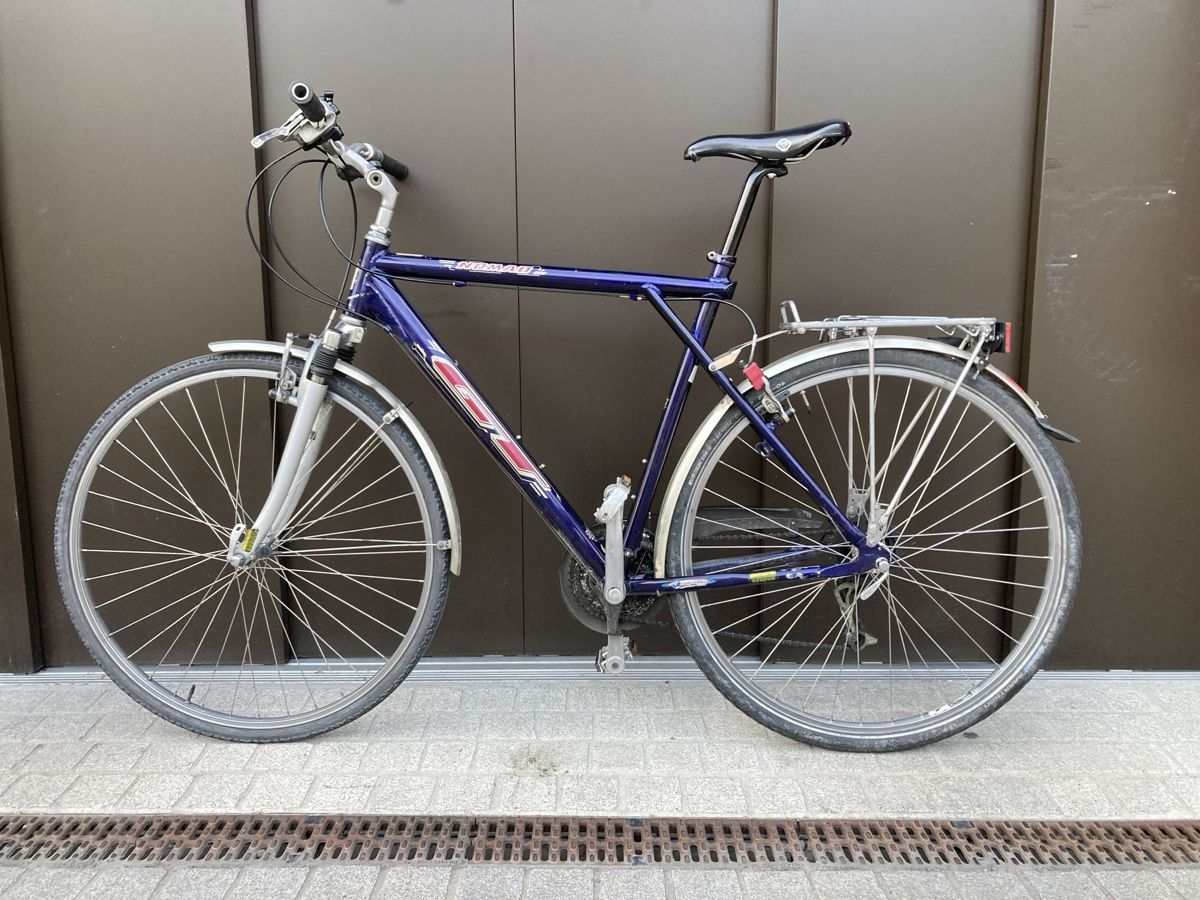 GT Velos: Herren Trekking-Bike GT Nomad Alu-Rahmen 28 Zoll – Gebraucht aus Zürich von Lichtermeer