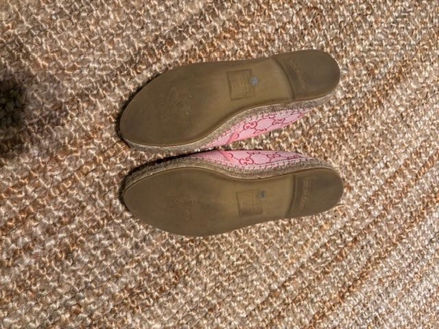 Damenschuhe: Original Gucci Espadrilles rosa – Gebraucht aus Ottenbach von Swisstwins 2