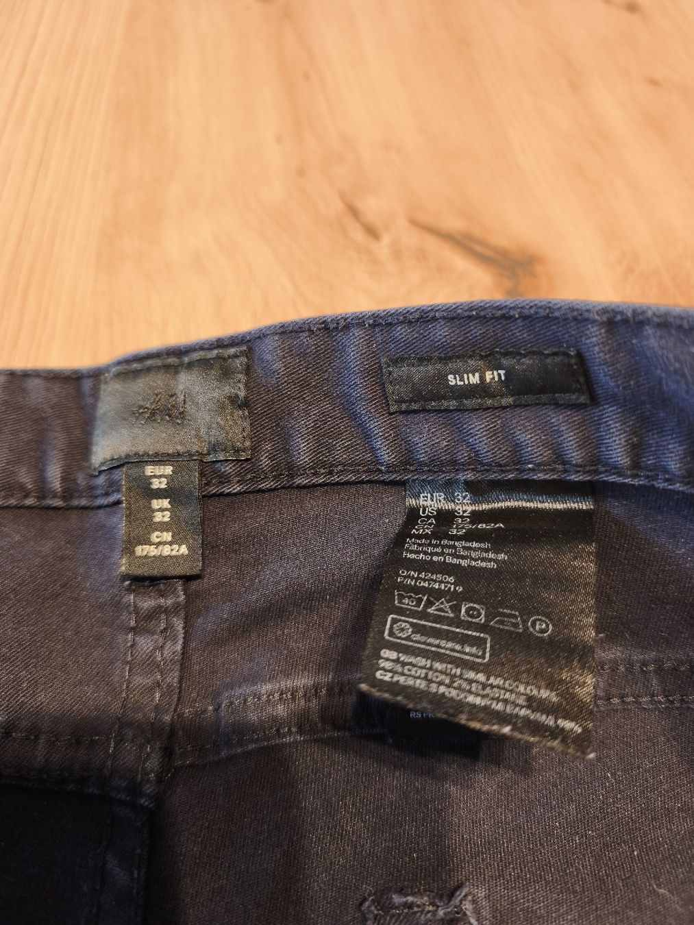 H&M Pantaloni: Kurze Hose Gr.32 – Usato da Madiswil venduto da Trayann 2