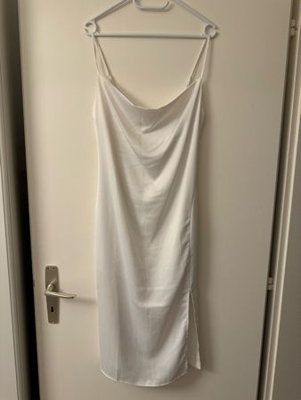 Robe blanche d'été, élégante et féminine - Taille S