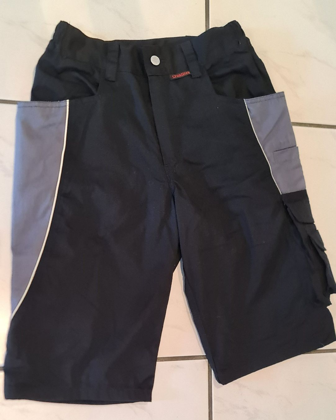 Hosen: Arbeitsshorts Gr. 46, Qualitex NEU – Neu und originalverpackt aus Uerkheim von Kaufoption
