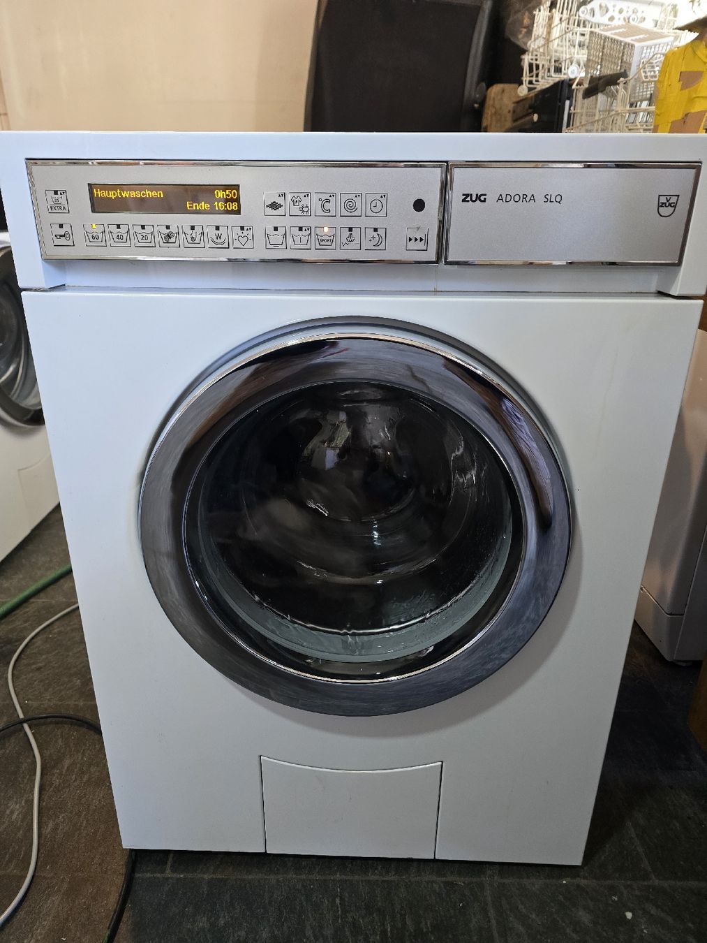 V-Zug Lavatrici: V ZUG ADORA SLQ  8Kg – Usato da Oberburg venduto da B-2