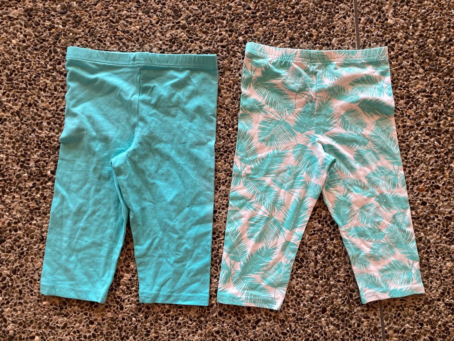 Calze & Collant: 2er Set kurze Leggings Tchibo, Gr. 122/128 – Nuovo (secondo la descrizione) da Aetingen venduto da Nadinsky 2