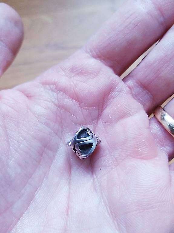 Ciondoli: Pandora Charm – Usato da Schliern b. Köniz venduto da elf2011