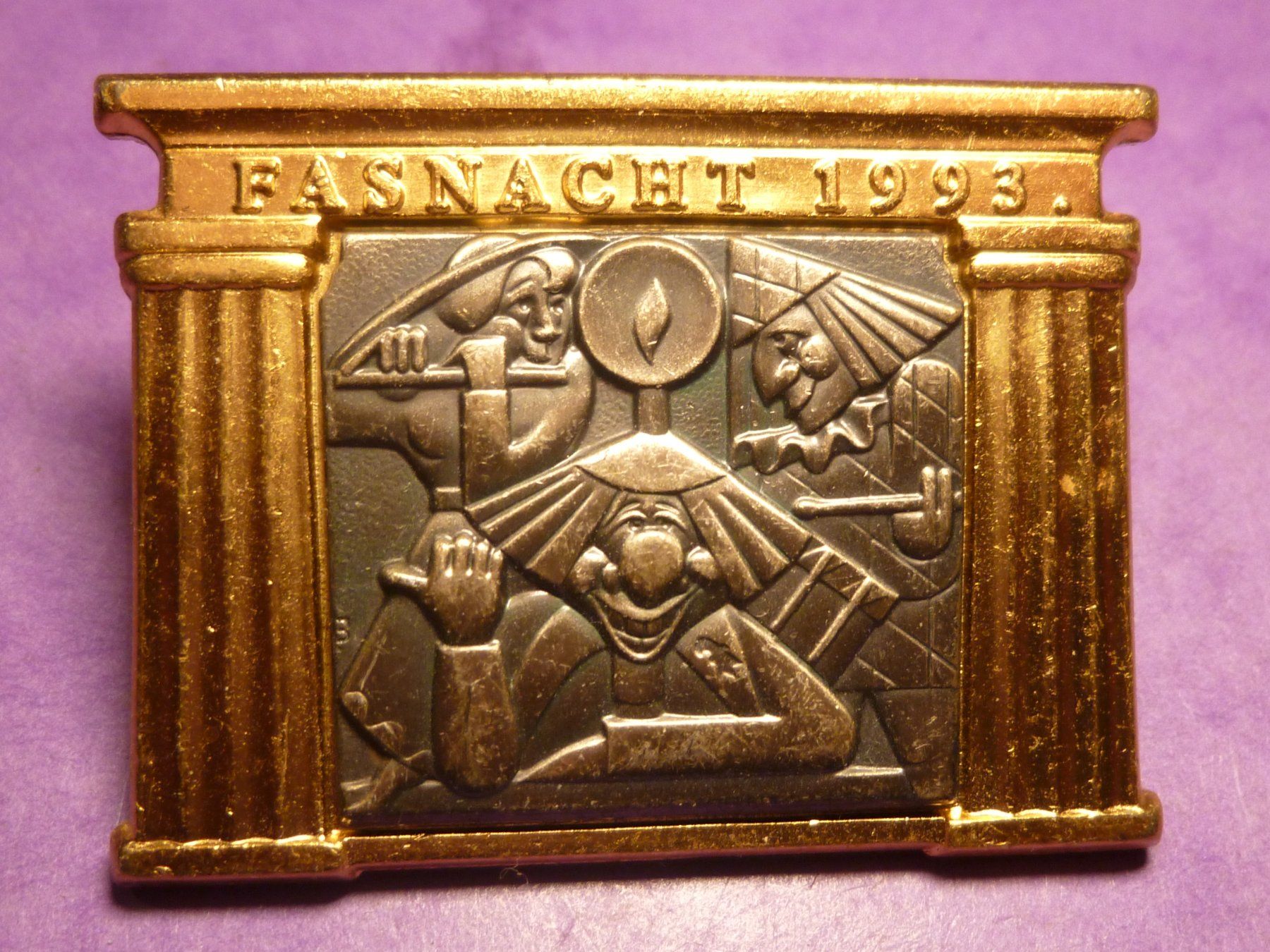 Plaketten & Abzeichen: BASEL 1993 GOLD – Gebraucht aus Ried (Muotathal) von Mandarin02