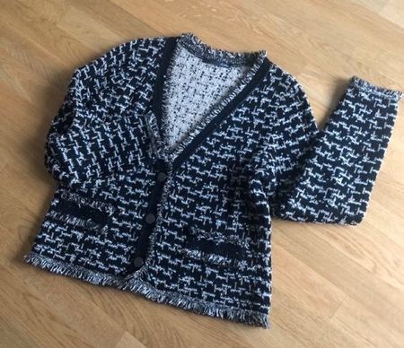 Elegante Strickjacke von LE COMTE, Gr.40, 31%Wolle