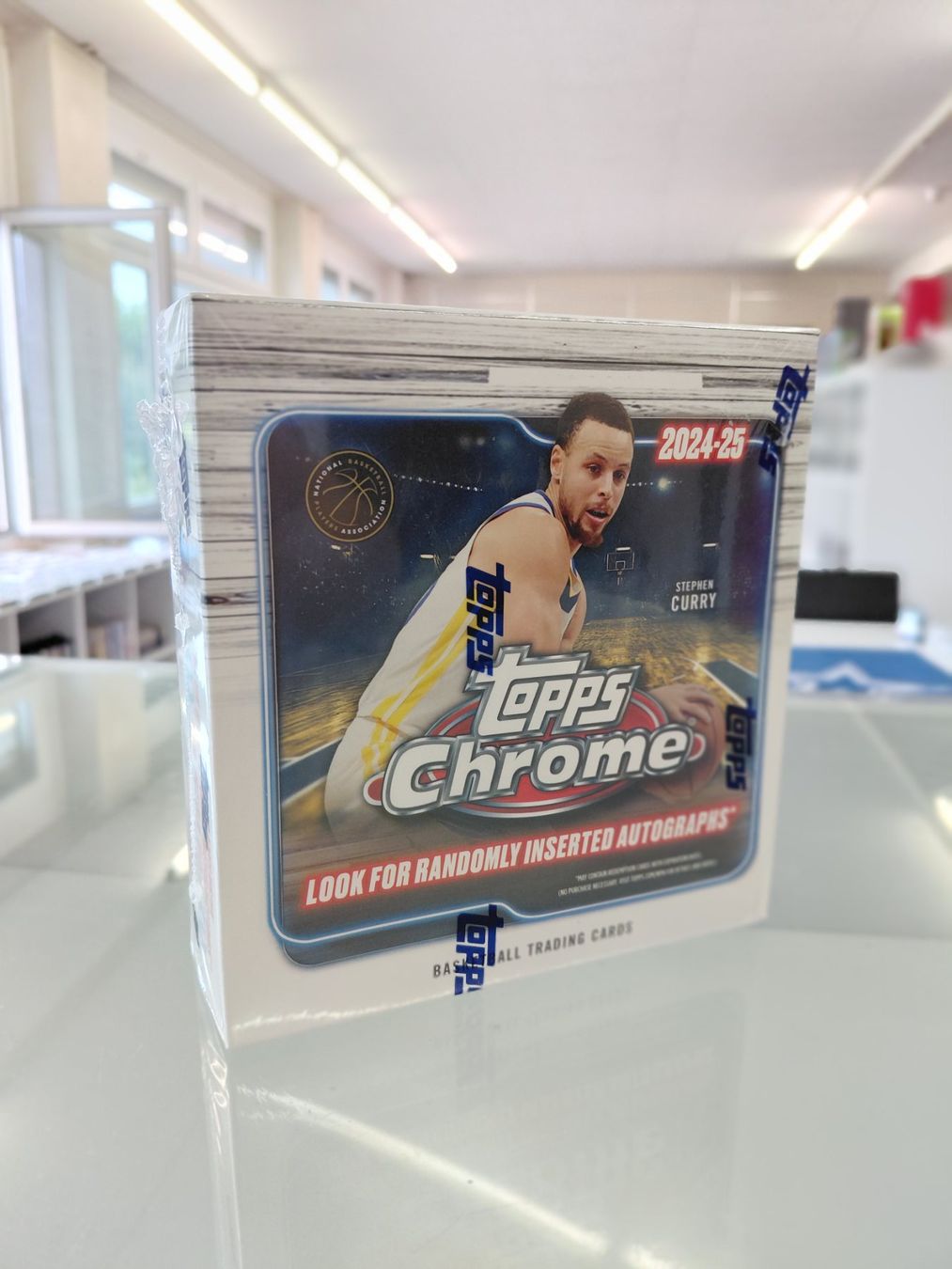 Topps Carte collezionabili: 2024/2025  Topps Chrome "NBA" Basketball Mega Box – Nuovo e nell'imballaggio originale da Uezwil venduto da -Retrogames-
