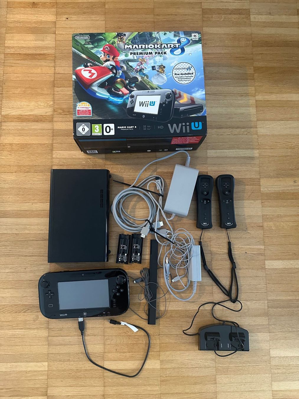 Nintendo Consoles: Nintendo Wii U Konsole – D'occasion à Rothrist par California_14