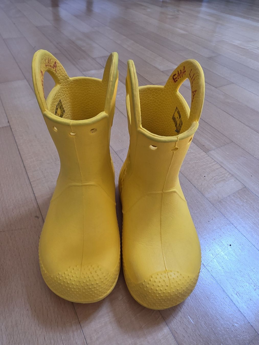 Crocs Chaussures garçon: Crocs rain boots size 27 – D'occasion à Meilen par AnaSmurf
