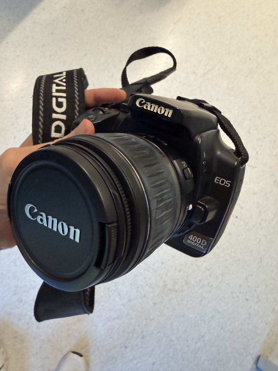 Canon Kamera: Canon EOS 400D Digital SLR Camera with Lens – Gebraucht aus Zürich von ei_8006