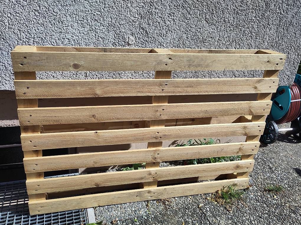 Pallets: Palette neuve – Usato da Lausanne venduto da Mayuri21