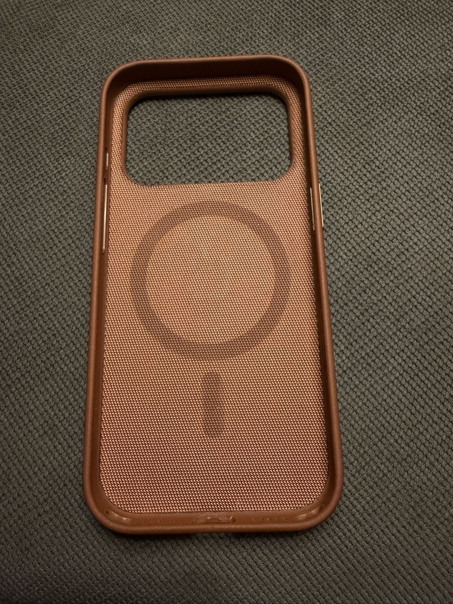 Cover & Protezioni schermo: Apple iPhone 17 Pro Handyhülle mit MagSafe Siena – Usato da Köniz venduto da Sternes 2