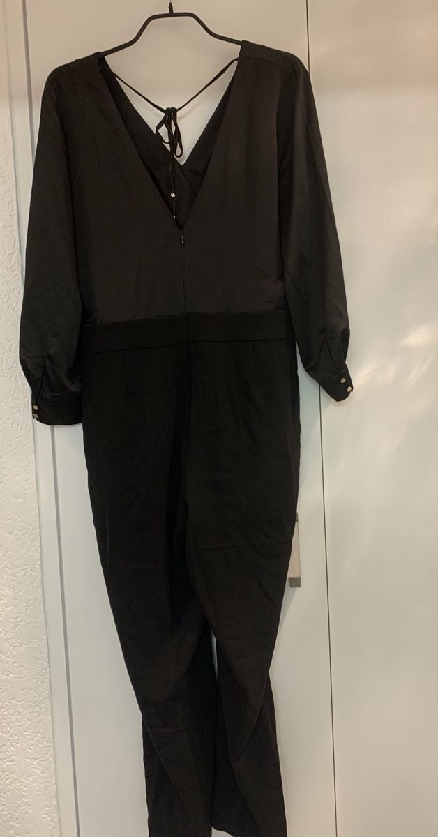 H&M Tute: Jumpsuit H&M; schwarz/ Satin, Grösse 46 – Usato da Rikon im Tösstal venduto da miarosen 2