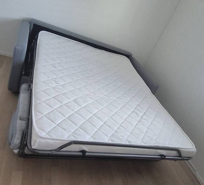 Sofas: Schlafsofa – Gebraucht aus Effretikon von Zanx 1