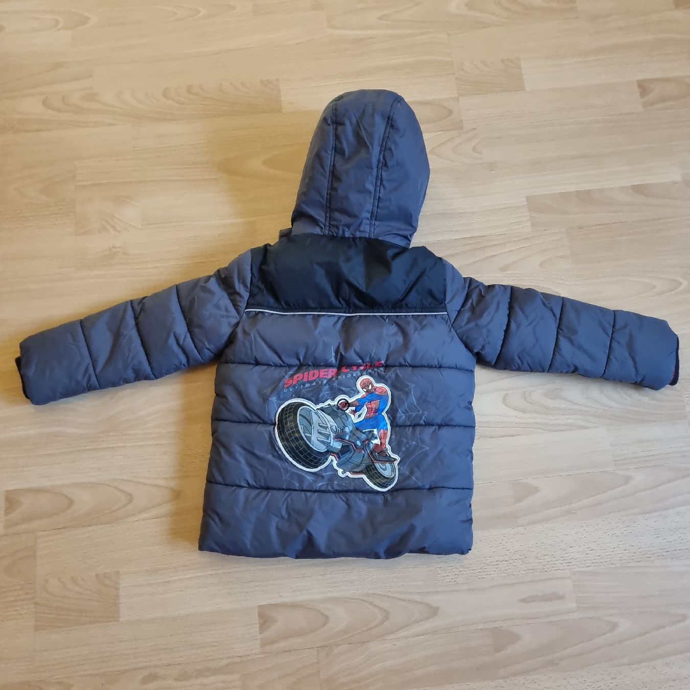 C&A Jacken & Mäntel: Winterjacke Spiderman, Gr. 110 – Gebraucht aus Mörschwil von mar_t9k9 1