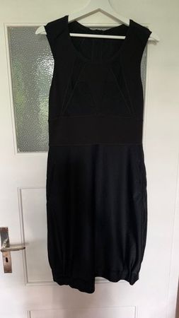 HIGH USE - Cooles schwarzes Kleid