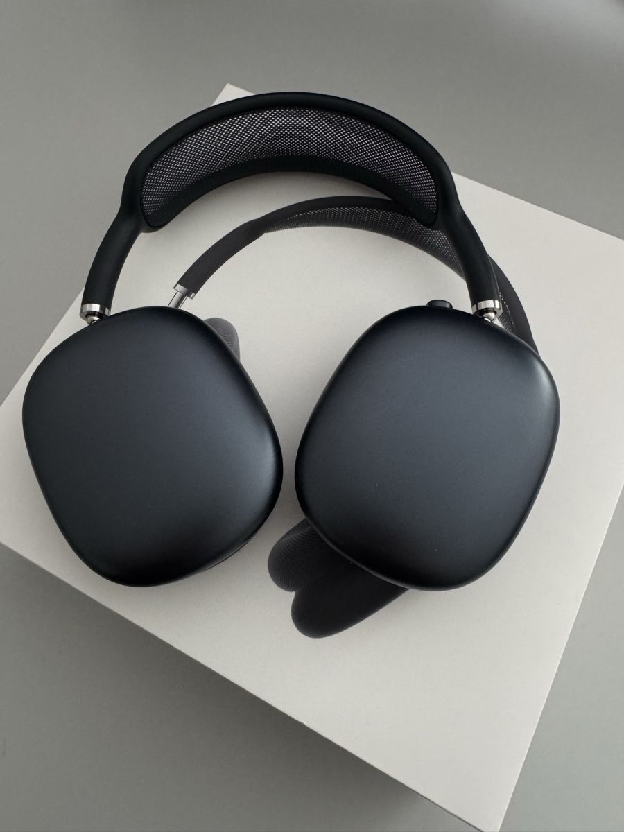 Apple Cuffie: AirPods Max 2gen Type-C – Usato da Zug venduto da xnie001