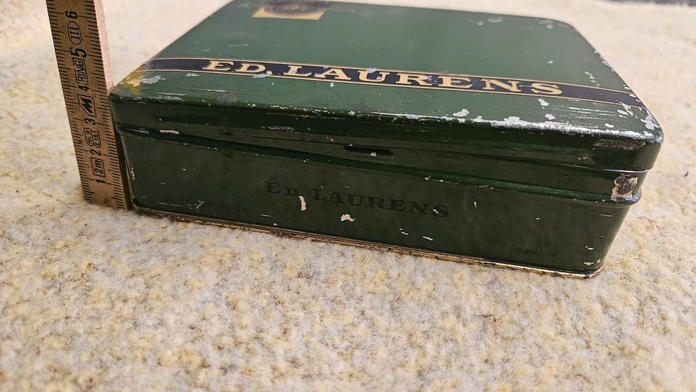 Vecchia scatola di latta Ed Laurens (Usato) a Melano per CHF 6 con