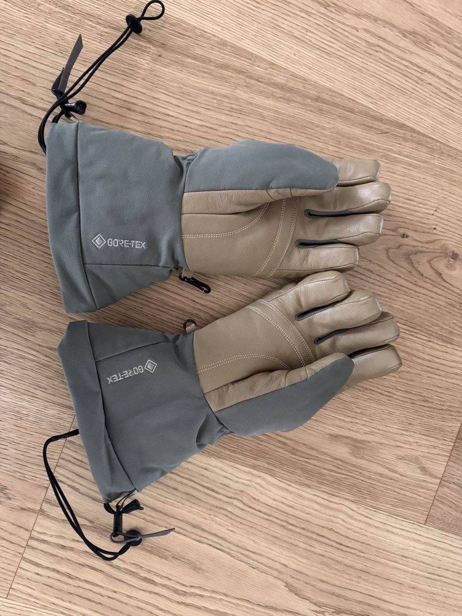 Arcteryx Guanti & manicotti: Handschuh Arcteryx – Nuovo (secondo la descrizione) da Davos Platz venduto da mbe_r5tv 1