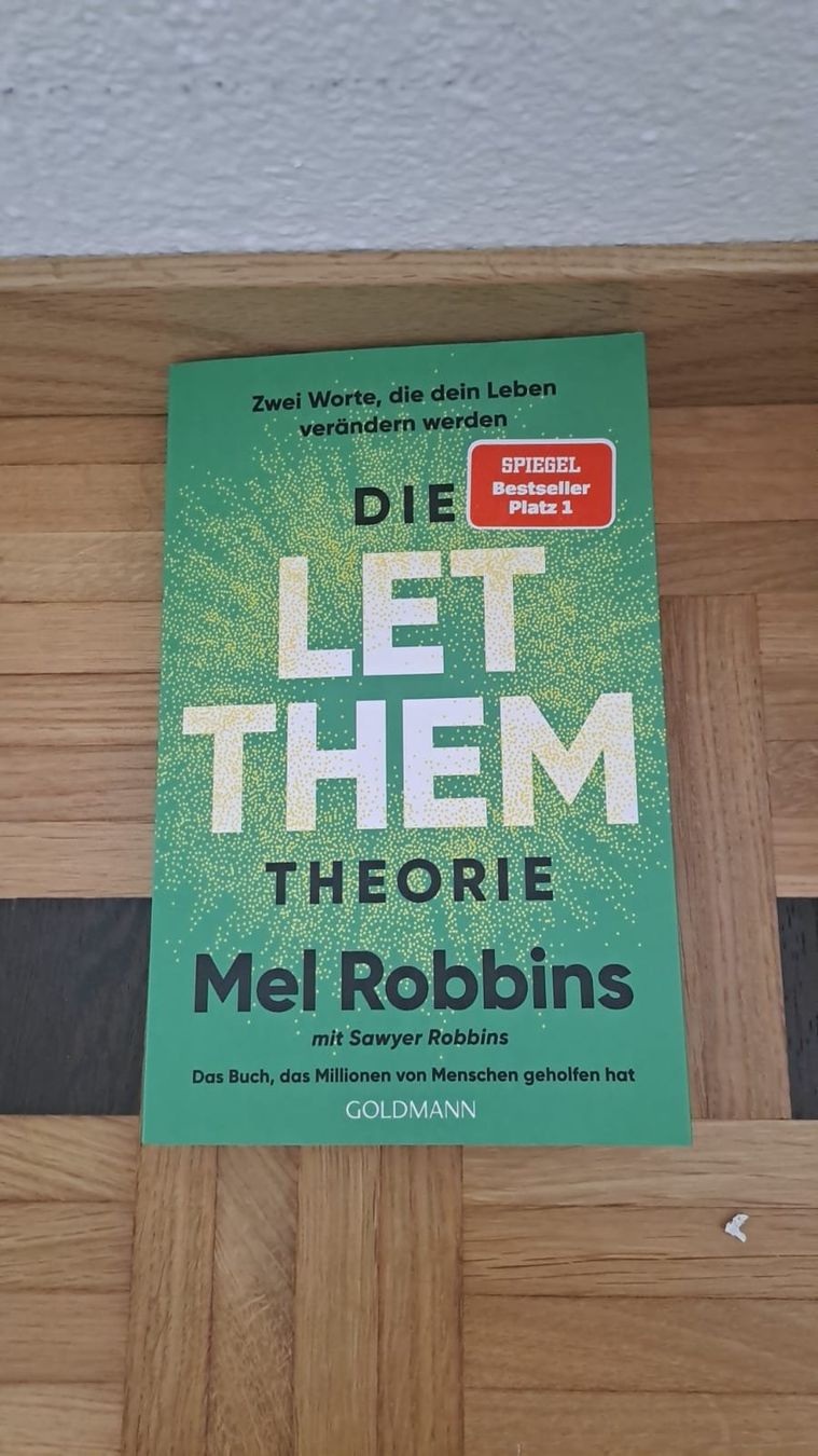 Libri: Buch Die Let Them Theorie Mel Robbins Neu – Usato da Winterthur venduto da cor_9m7q