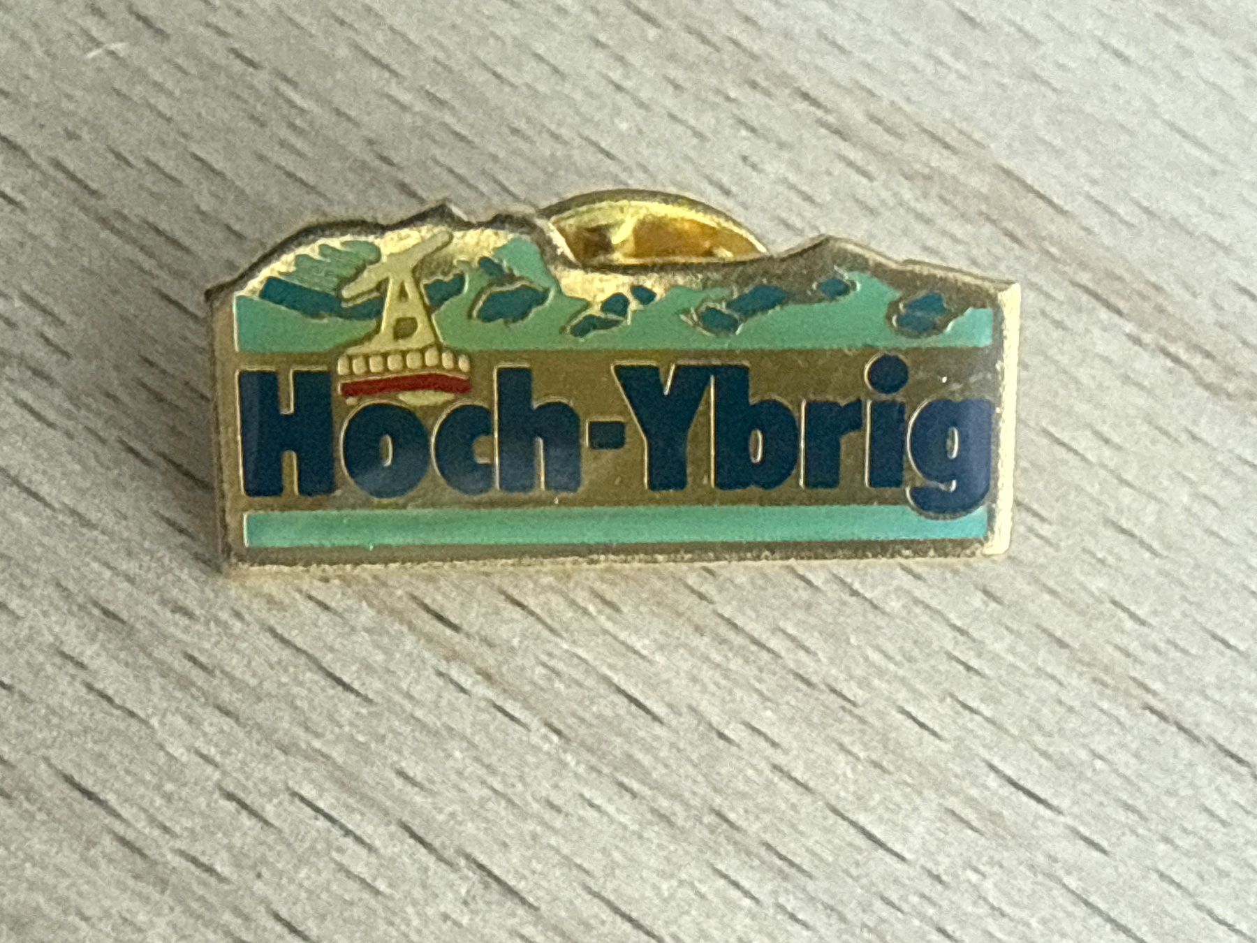 Placchette & Badge: Pin Hoch-Ybrig – Usato da Glattbrugg venduto da Schweigmatt