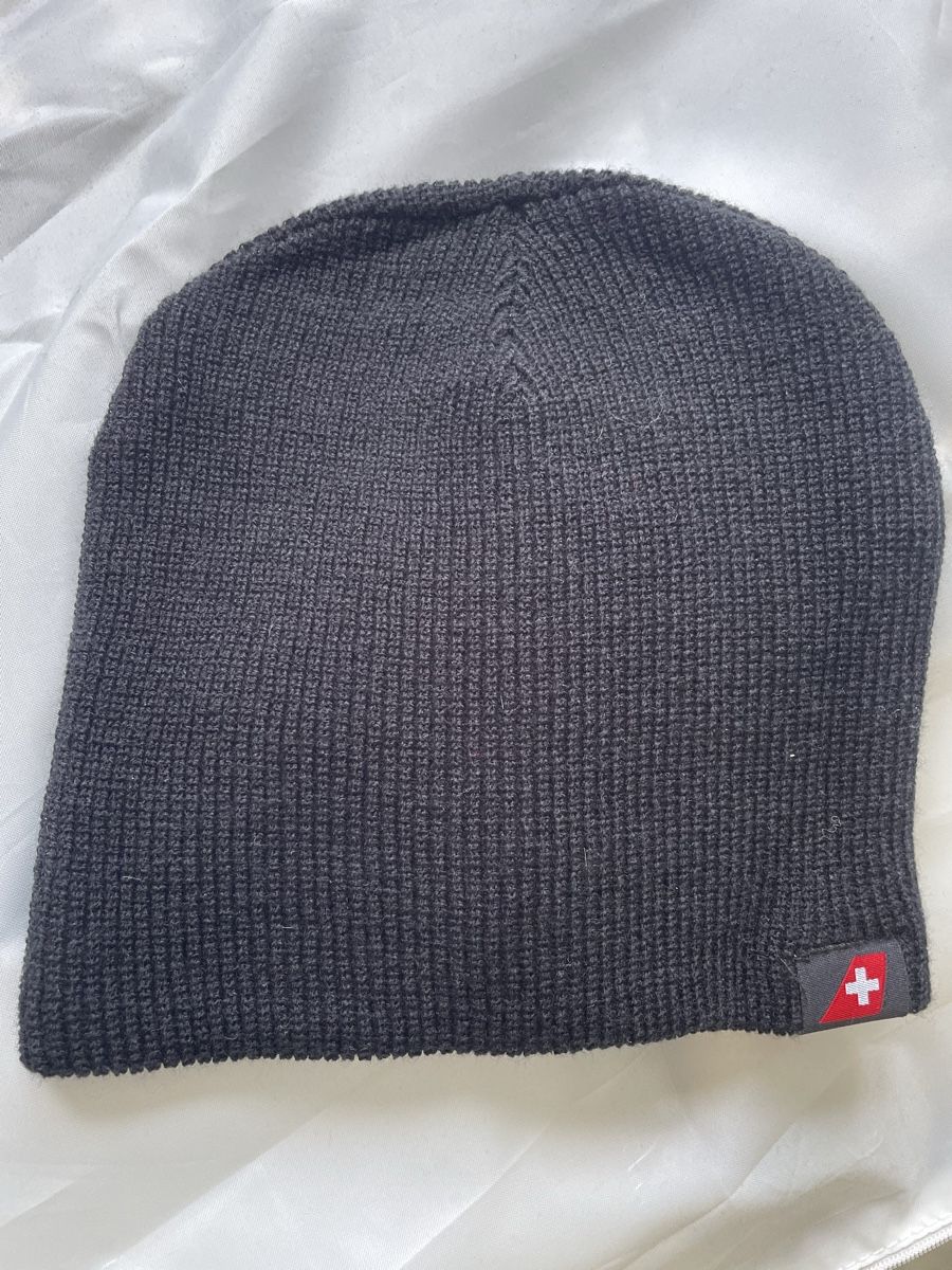 Altro in  Abbigliamento & Accessori: Mütze schwarz/ rot SWISS – Nuovo e nell'imballaggio originale da St. Gallen venduto da xandram07