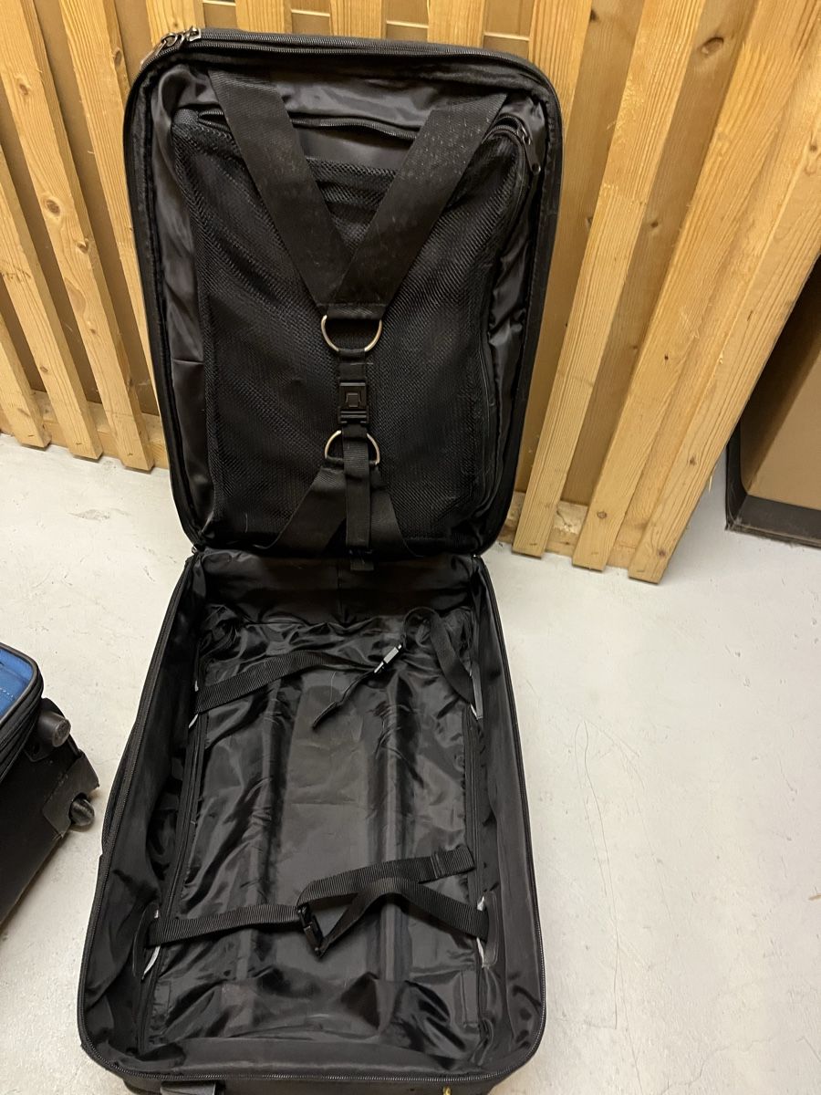 Valises de voyage: Rollkoffer – D'occasion à Wallisellen par Trish44 2
