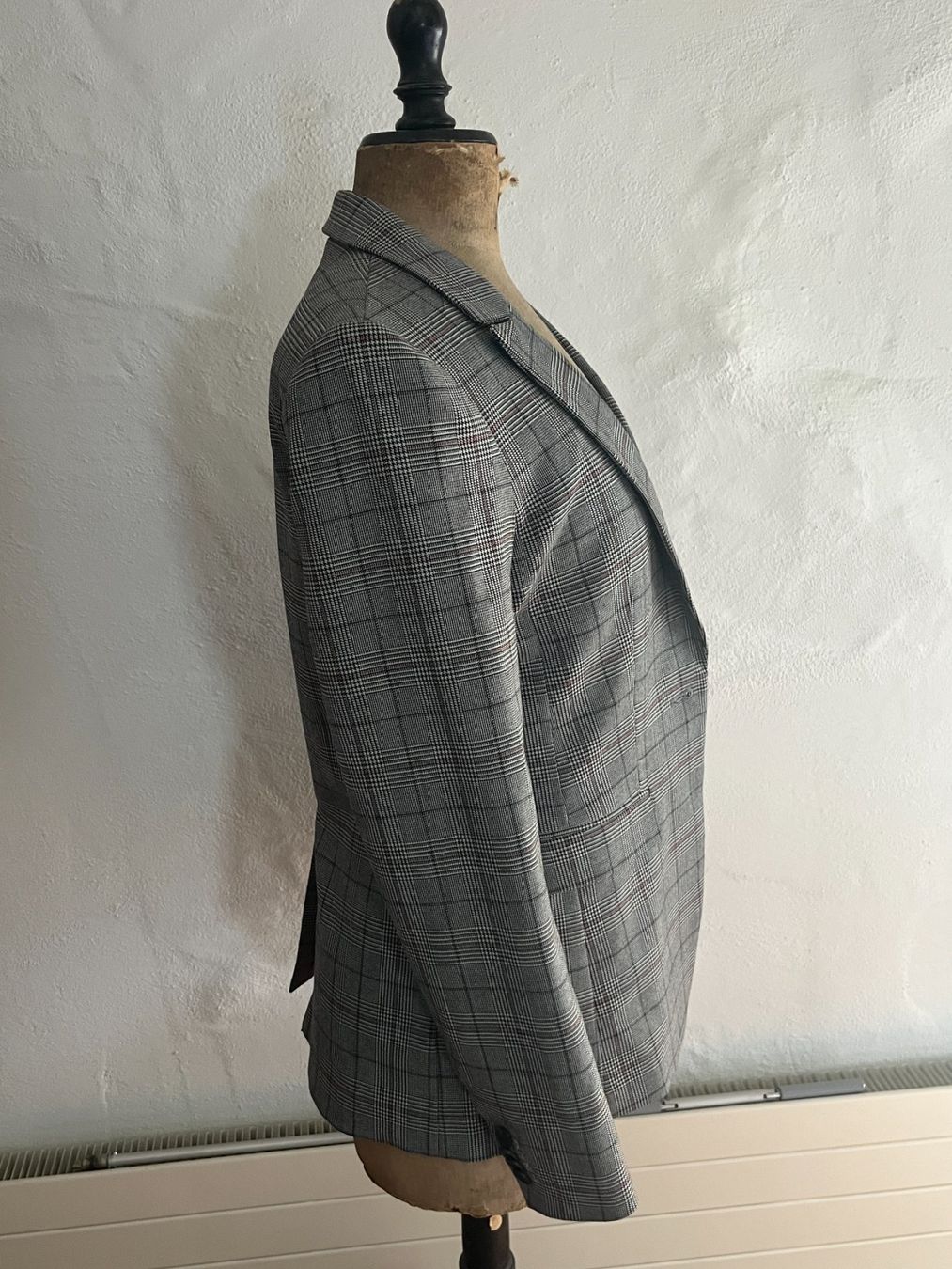 H&M Giacche: Blazer Grau-Karomuster H&M – Usato da Utzenstorf venduto da samaly 1